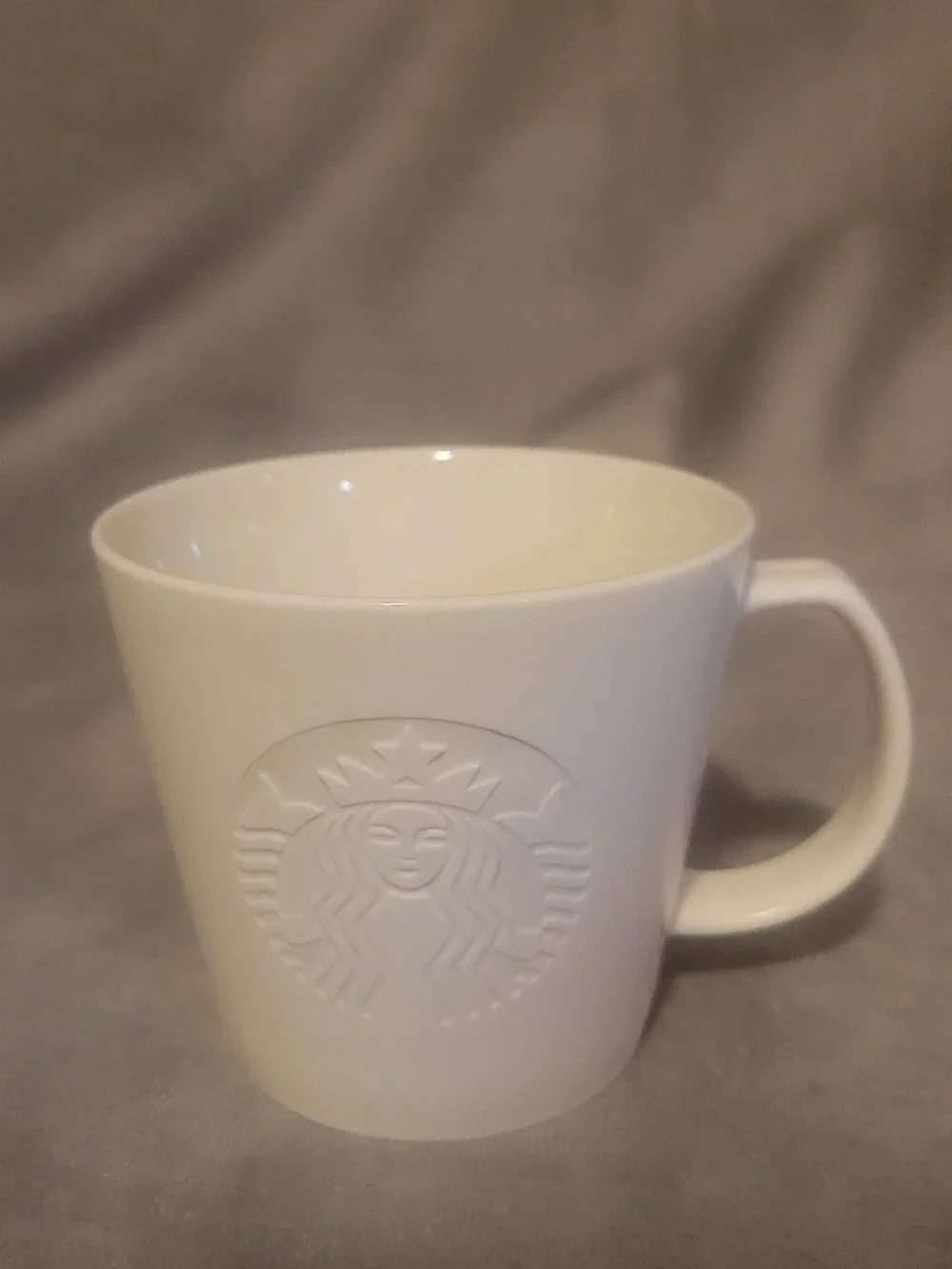 STARBUCKS 2015 Mug White Embossed Logo Siren Collectible Cup 12 oz Minimalist